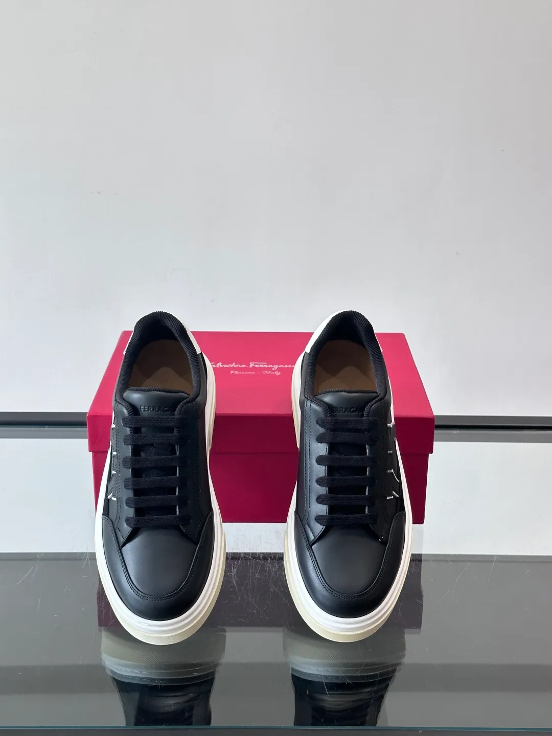 Men's men's shoes 💰440 [New style] 🏃‍♂️🏃‍♂️[Ferragamo] Ferragamo - High-end quality original order·Casual sports shoes -Upper: 🔝Nappa calfskin, suede calfskin, shoe body. Sewing brand totem, tongue air pressure brand logo -Inner: water-dyed cowhide -Outsole: ultra-light TPU foam rubber; molded outsole -Ultra-high quality control and fine workmanship: outstanding (high-end, extravagance, grade) -Size: 38-45 (46, can be customized)